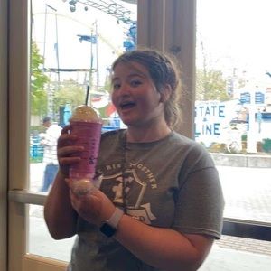 Meet your Posher, Emma